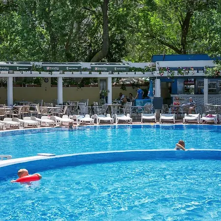 Aparthotel Excelsior 3*
